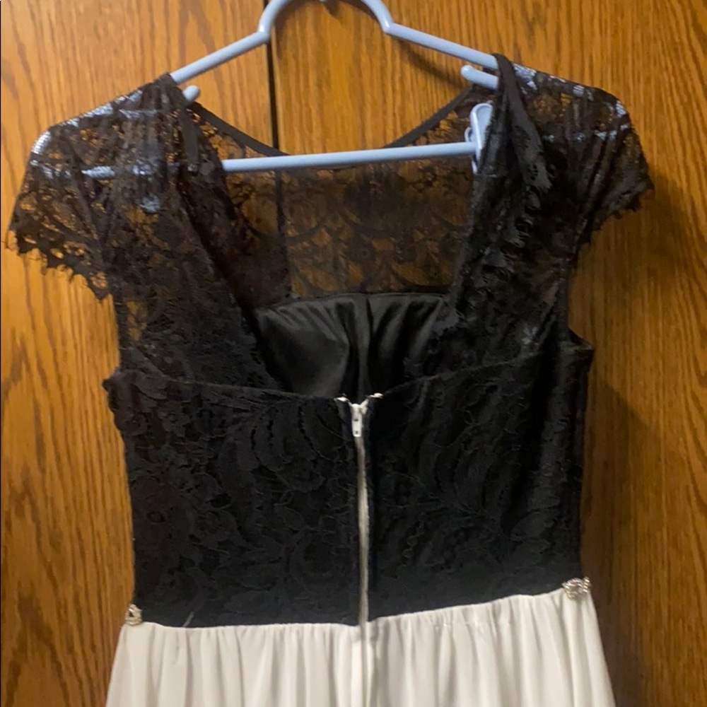 Dress - Picture 6 of 7